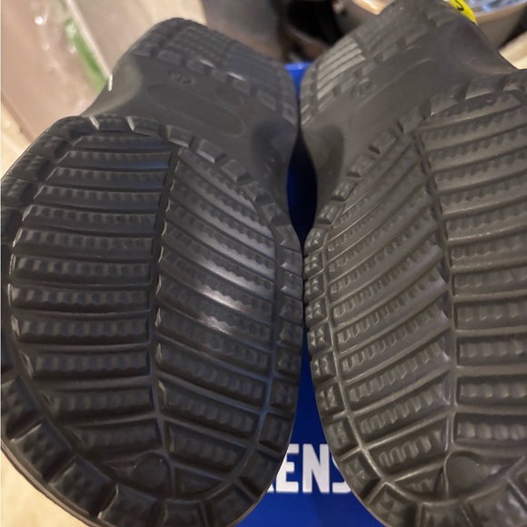 High Rise Basketball Kids Clogs - Black - Picture 2 of 3